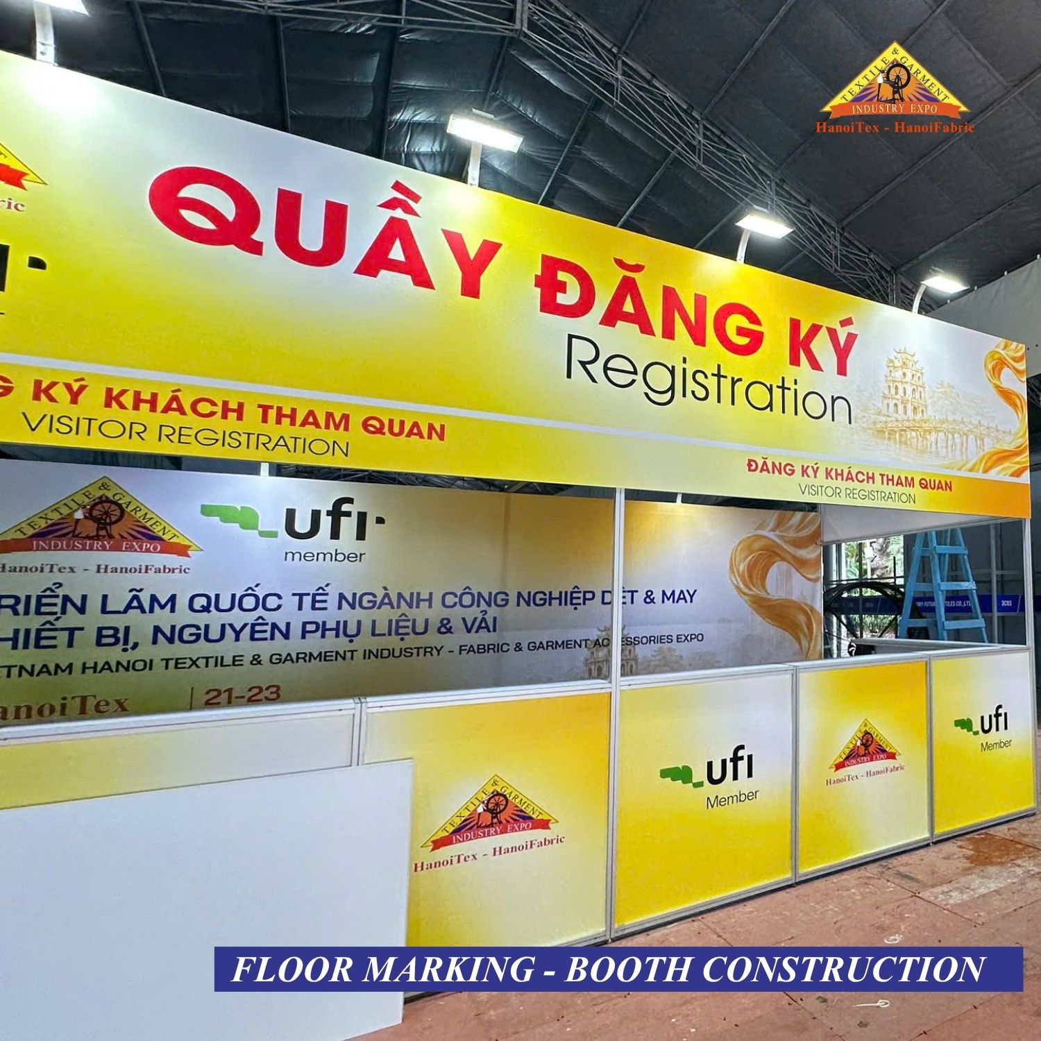 Khu vực quầy đăng ký khách tham quan HanoiTex HanoiFabric 2026